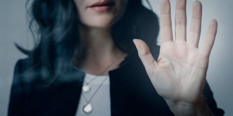 De la calle al ciberespacio: ONU llama a frenar la violencia digital contra las mujeres