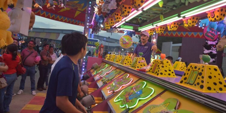 En Xmatkuil 2025, la fiesta sigue: música y comida dan vida a la feria más grande de Yucatán