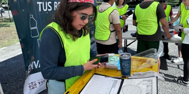 Recolectan más de 330 kilos de reciclables en trueque “Navidad sin residuos” en Mérida