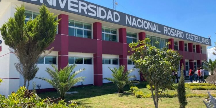 Universidad Rosario Castellanos mantiene abiertas inscripciones para plantel Kanasín