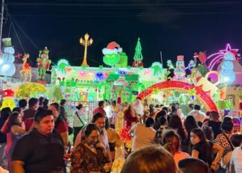 La Casa Más Navideña conquista Yucatán con encendido mágico