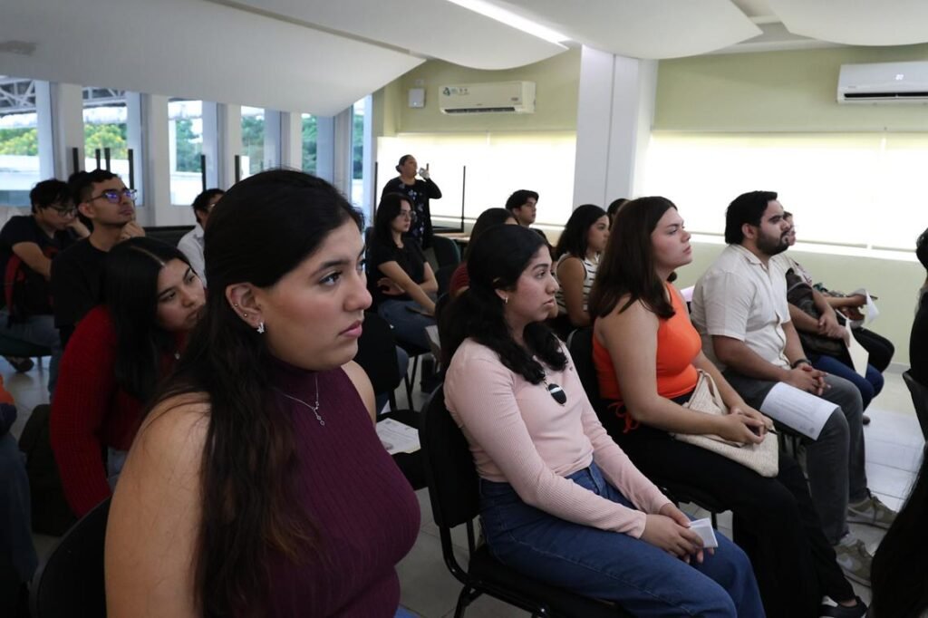 UADY, Becas, Movilidad Estudiantil, Estudiantes, Universitarios