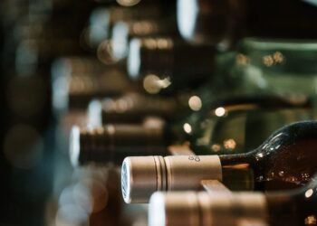 Modifican temporalmente reglas para venta dominical de alcohol