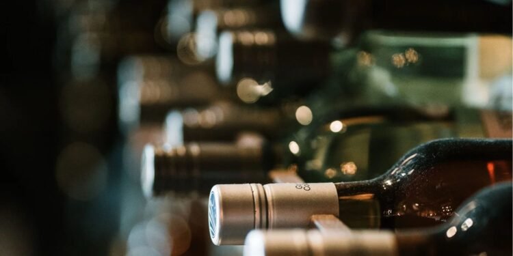 Modifican temporalmente reglas para venta dominical de alcohol