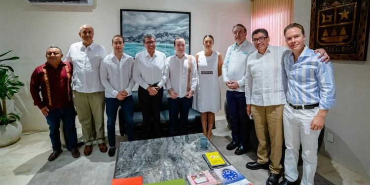 El legislador “Kike” Vázquez rinde informe de labores a ciudadanos de Tulum