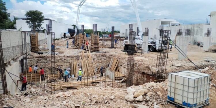 Construcción en Yucatán cierra con alta ocupación y prevé mayor actividad en 2026