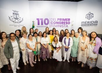 En el 110 aniversario del  Primer Congreso Feminista, Mérida honra su legado histórico