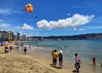 Acapulco supera los estragos de Otis y rompe récords