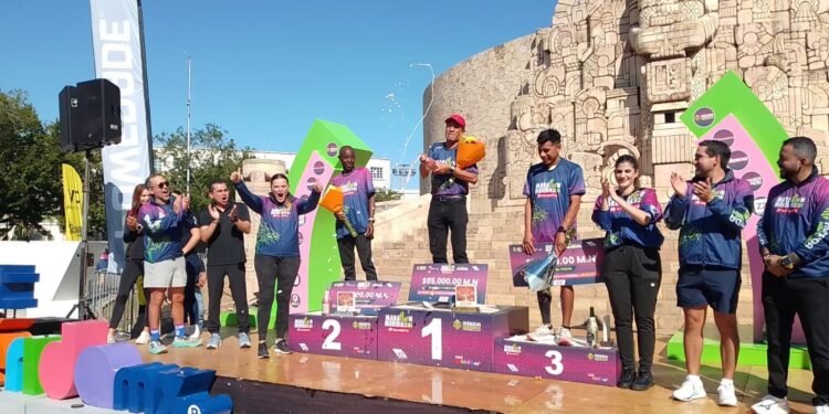 Atletas mexicanos dominan el Maratón Mérida