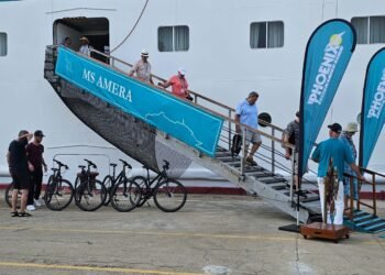 El Amera ancla en Acapulco y reactiva el pulso turístico del puerto