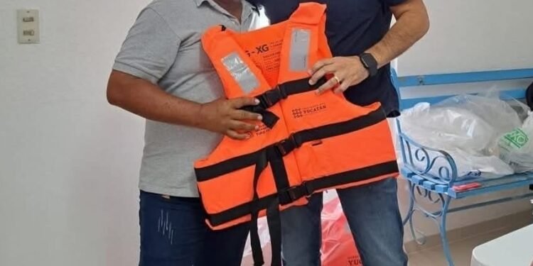 Últimos días para recoger chalecos salvavidas en Progreso