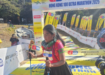 Lorena Ramírez, corredora rarámuri, lidera a México en Hong Kong 100 Ultra Marathon