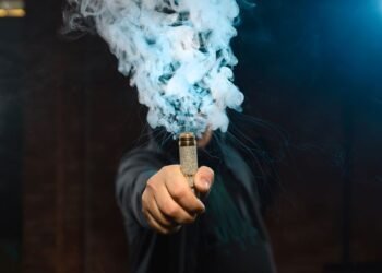 Vapeadores quedan fuera de la ley desde hoy