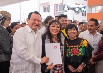 Estrenan casas: entregan primeras Viviendas para el Bienestar en Mérida