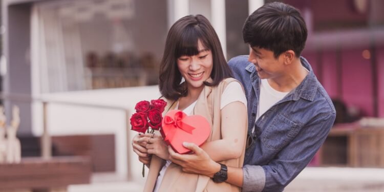 No dejes que Cupido rompa tu cartera: guía práctica de Profeco para el 14 de febrero