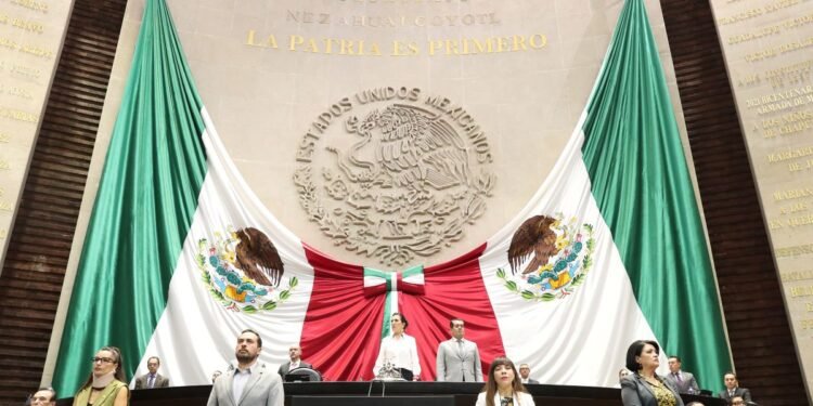 Diputados empujan reforma laboral para obligar a revelar salarios en vacantes