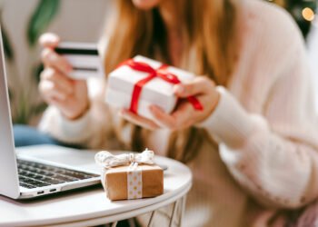 Que Cupido no te endeude: CONDUSEF alerta sobre fraudes en fechas festivas