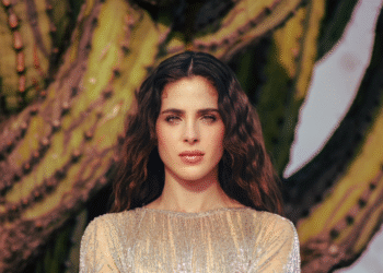 Preocupación y alivio: el desmayo de Fátima Bosch en plena fiesta ecuatoriana