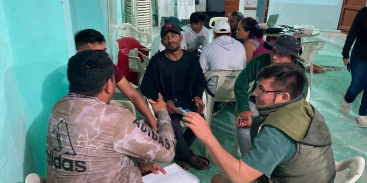 Guías turísticos se convierten en guardianes del manglar
