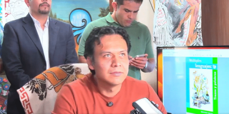 De la oficina al metro: cómo concluyó la polémica salida de Arriaga en la SEP