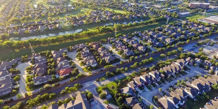 Expansión urbana y especulación encarecen la vivienda en Mérida: AMPI alerta riesgos