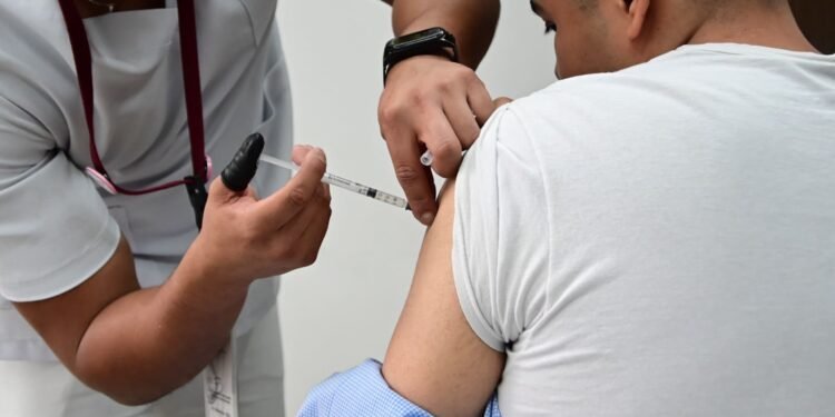 ¿Te falta la vacuna? Gobierno llama a cerrar el esquema contra el sarampión