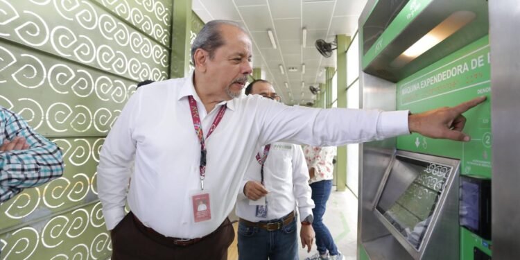 Recargar el Va-y-Ven será fácil: presentan cajeros con pago contactless y en Braille