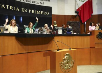 Hoy la aprueban, mañana es oficial; jornada laboral se reducirá gradualmente a 40 horas
