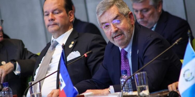 SRE endurece postura por muertes de mexicanos bajo custodia del ICE