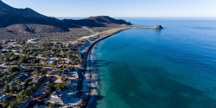 Revés ambiental: cancelan autorización a complejo inmobiliario junto a Cabo Pulmo