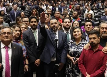 Diputados eligen a Aureliano Hernández como nuevo Auditor Superior hasta 2034
