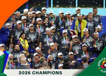 Venezuela le pega a domicilio a EU, se corona en el Clásico Mundial de Béisbol en Miami