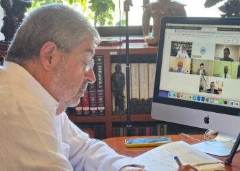 México llama a la paz y activa protección para connacionales en Medio Oriente