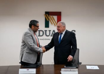 Fortalecen formación y tecnología en aduanas con alianza entre instituciones educativas