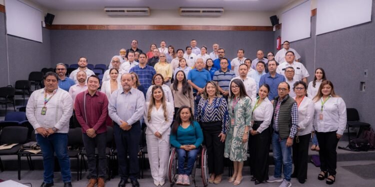 Impulsan capacitación de operadores para mejorar la movilidad urbana