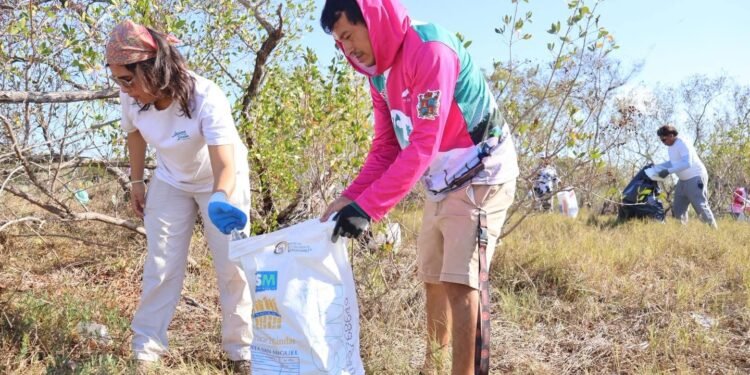 Basura se dispara en costas yucatecas durante Semana Santa