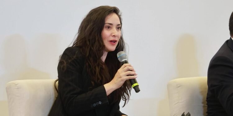 México logra frenar subasta de máscara maya en Europa