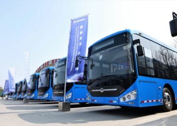 México refuerza transporte con 42 nuevos trolebuses de China para FIFA 2026
