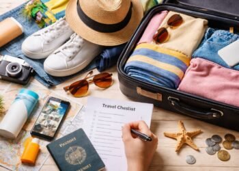Antes de hacer maletas, revisa estas recomendaciones y evita gastos innecesarios