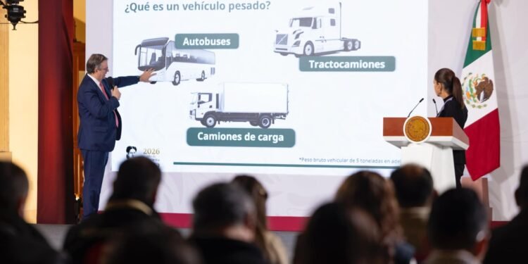 Lanzan plan para modernizar transporte pesado con inversión millonaria