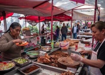Enfermedades gastrointestinales repuntan: 8 contagios por hora en temporada de calor