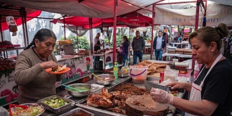 Enfermedades gastrointestinales repuntan: 8 contagios por hora en temporada de calor