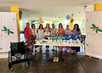 Donar ilumina albergues: Luciérnagas Yucatán apoyan a adultos mayores y bebés