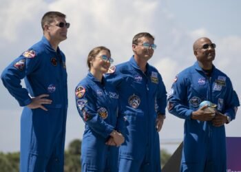 De la órbita lunar a la Tierra: tripulación de Artemis II comparte hallazgos y desafíos