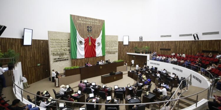 Yucatán avala reforma en materia de democracia y fortalecimiento institucional