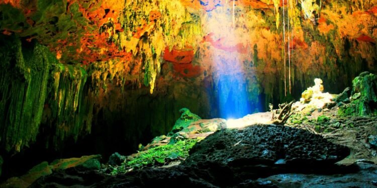 INAH incumple plazos y mantiene cerradas las grutas de Loltún y Balamcanché