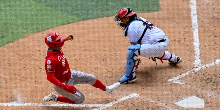 ¡Polémica en el diamante! Error de umpires en extras desata sanción de la LMB