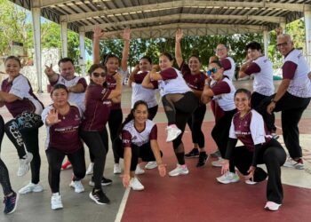 Sal de la rutina y marca un jonrón, participa en la clase masiva de Béisbol y Sóftbol