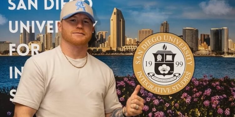 Del ring al salón de clases: Canelo inicia estudios universitarios en San Diego
