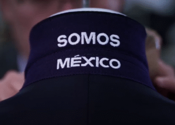 Calderoni presenta el traje oficial de la Selección Mexicana para el Mundial 2026